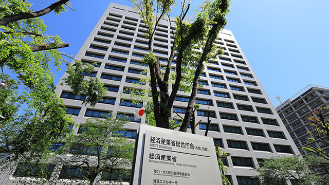 クラウディアは経産省や東京都に採択された補助事業も多数